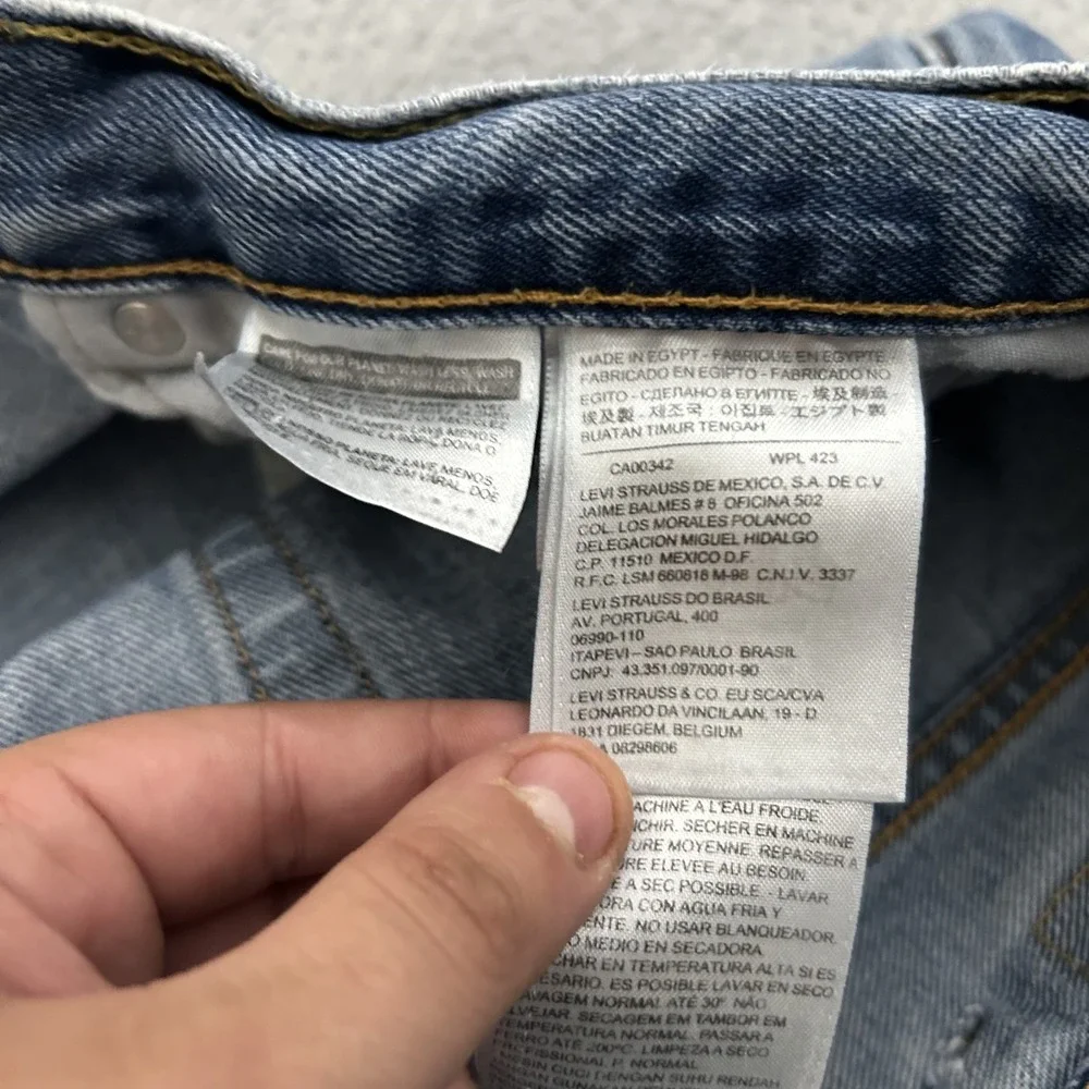 Levis Jeans Mens 33x30 Blue Denim 550 Relaxed Fit Tapered Cotton American Y2K